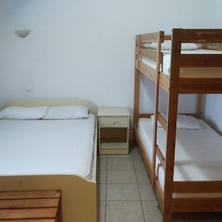 Psarou Apartments Paralía Skotínis 外观 照片