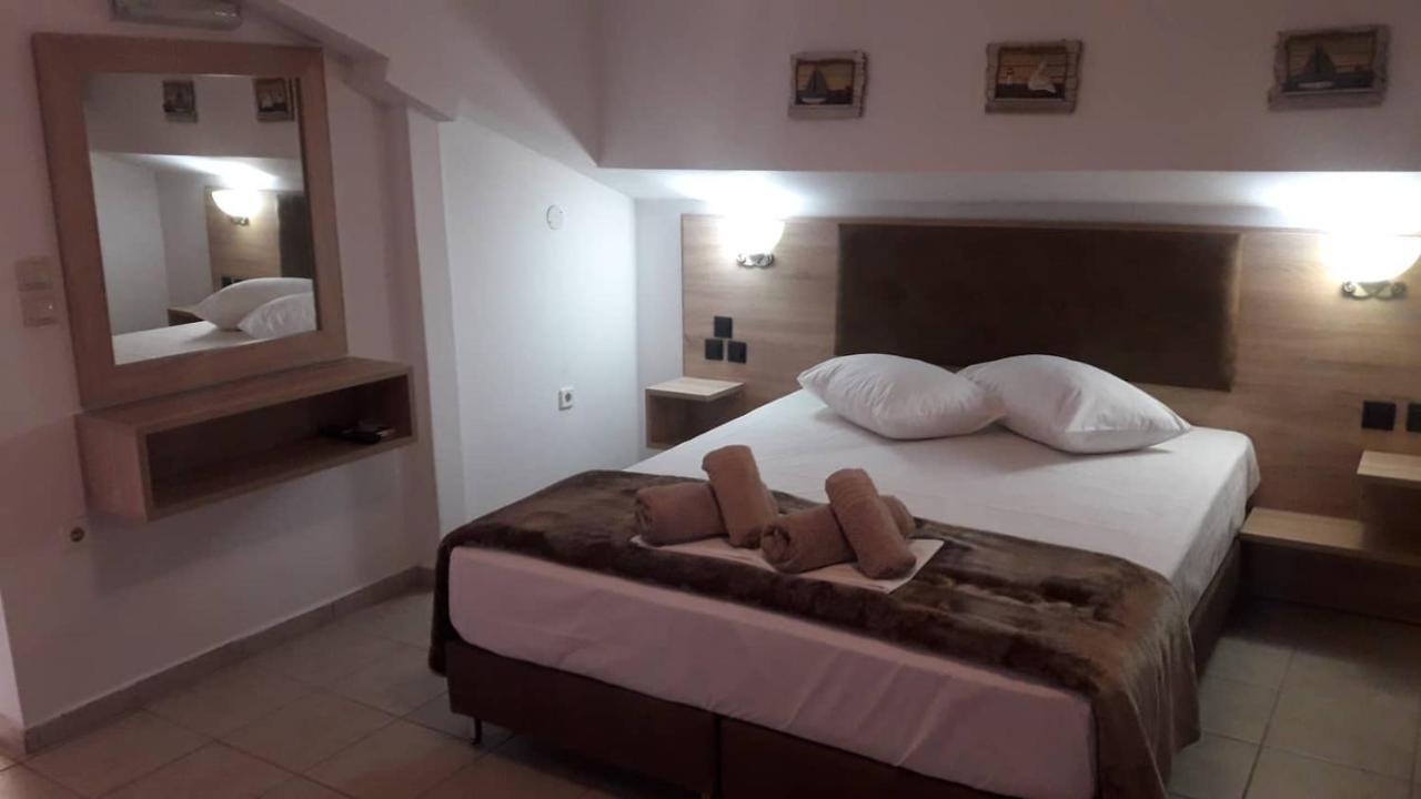Psarou Apartments Paralía Skotínis 外观 照片